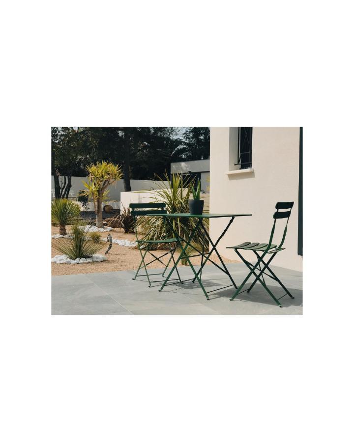 L'Oasis Vendargues Bed and Breakfast Εξωτερικό φωτογραφία